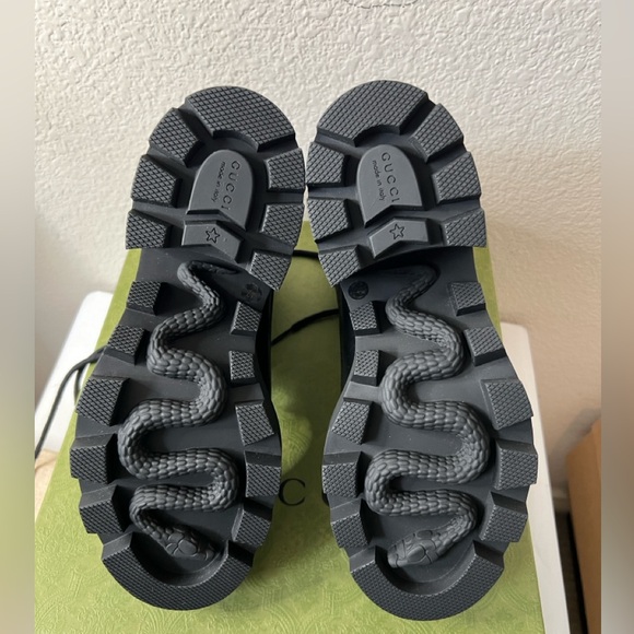 Gucci GG Women’s Quilted Lace Up Platform Black/Grey Combat Boots Size 42 - Picture 6 of 11